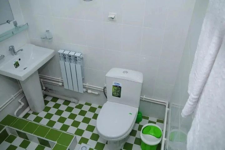 Room 5 of 13