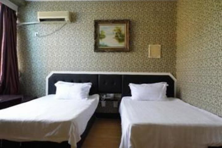 Room 31 of 34