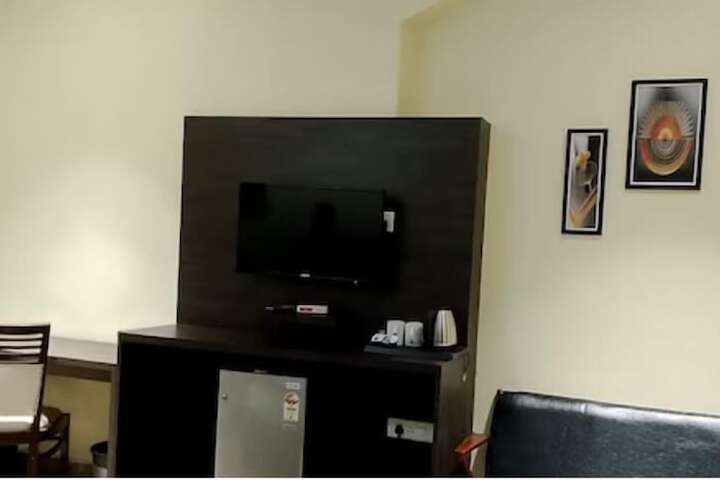 Room 21 of 50