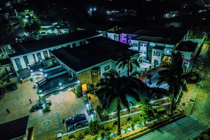 Gallani Suites Hotel