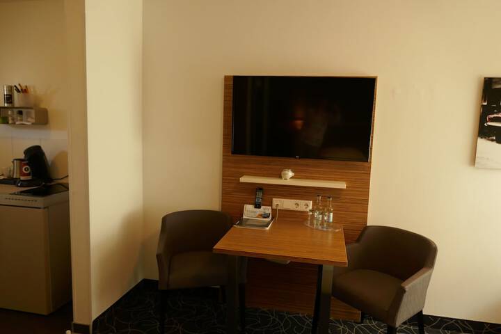Room 15 of 52