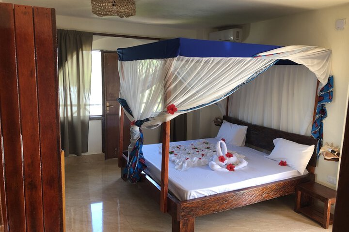 Room 5 of 21