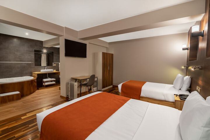 Room 7 of 25