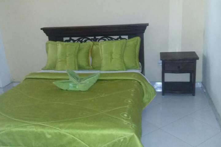 Room 2 of 9