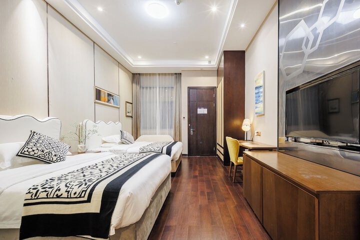 Room 43 of 140
