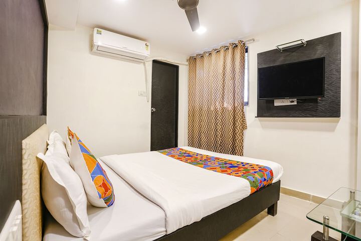 Room 16 of 24