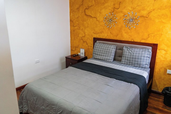 Room 10 of 62