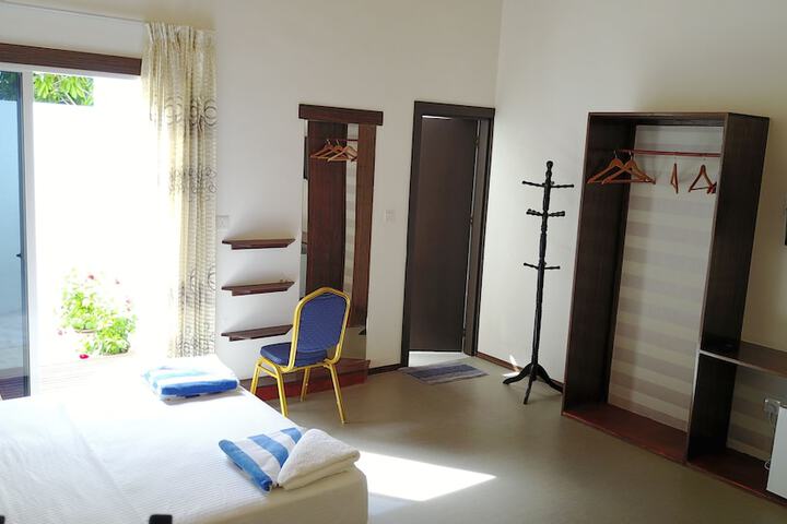 Room 3 of 52