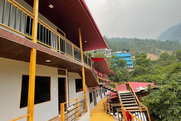 New Mandakini River Resort