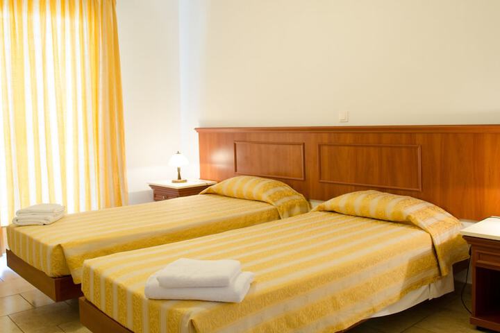 Room 4 of 58