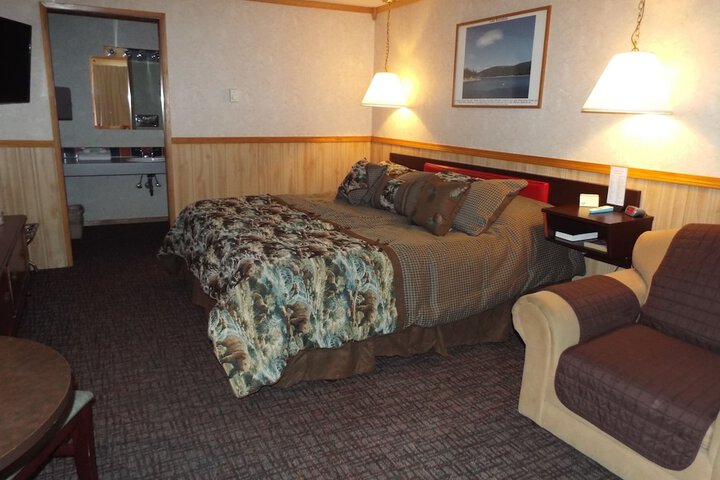 Room 5 of 24