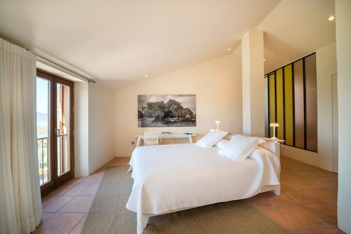 Room 15 of 54