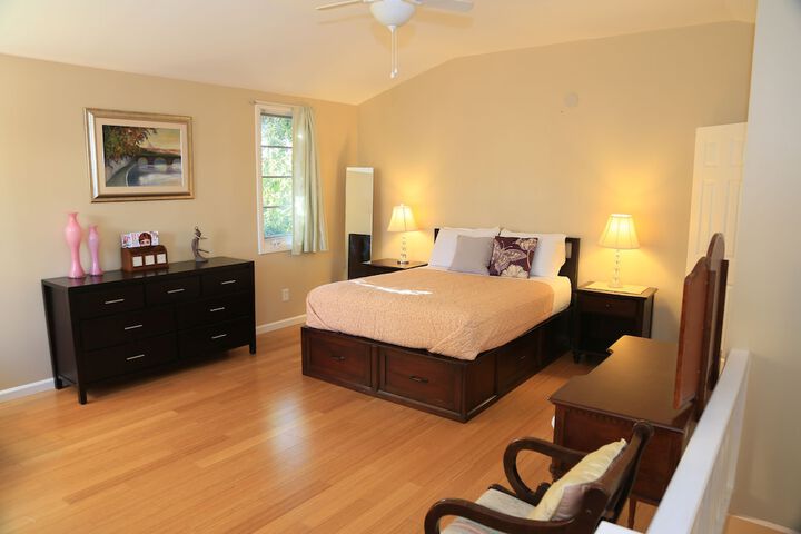 Room 5 of 25
