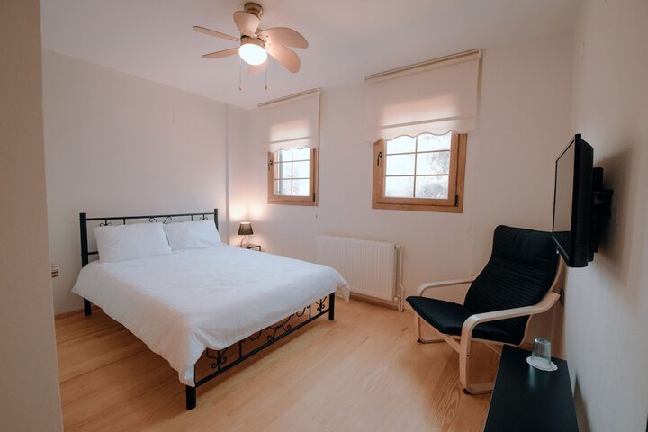 Room 5 of 35