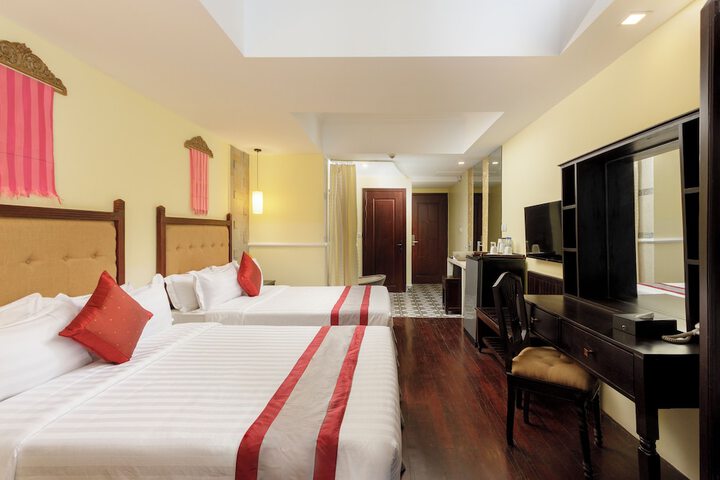 Room 8 of 37