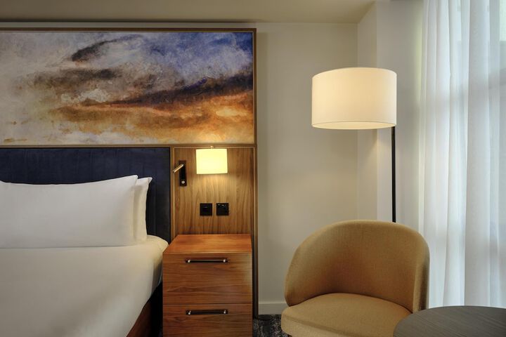 Room 21 of 87