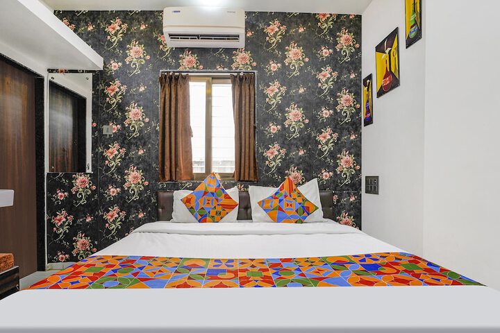 Room 21 of 32