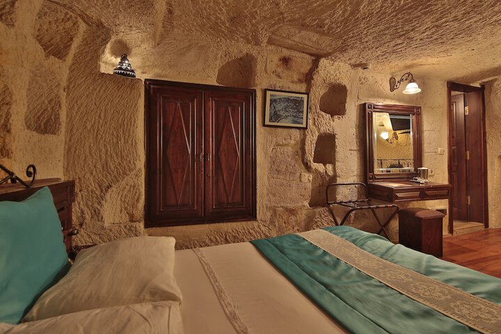 Room 27 of 118