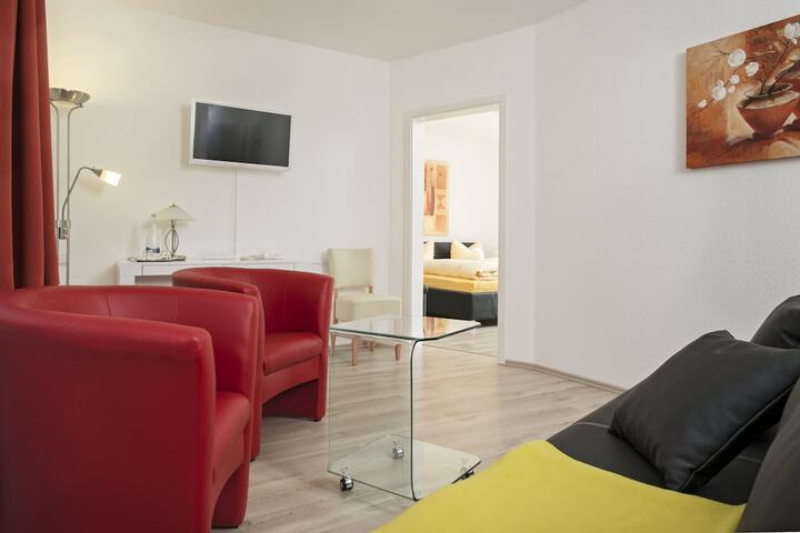 Room 9 of 35