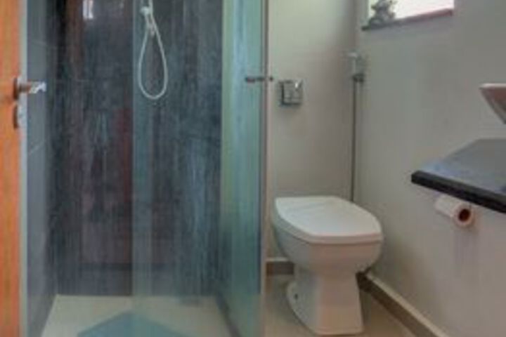 Room 2 of 27