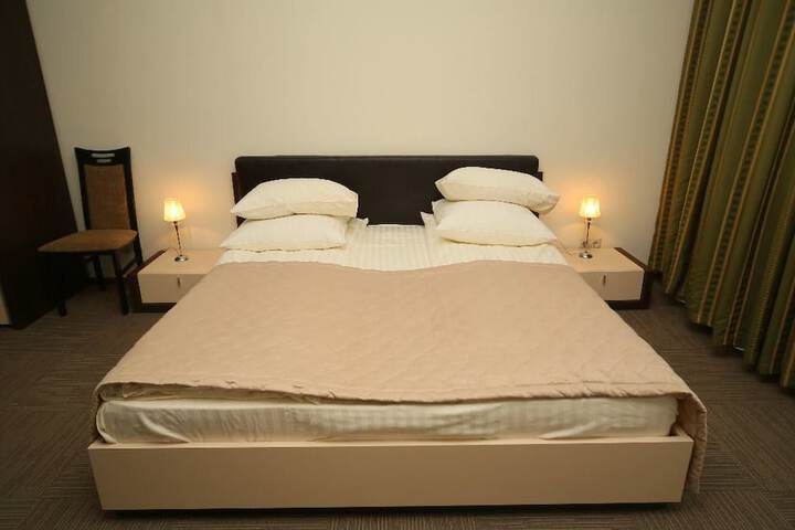 Room 12 of 75