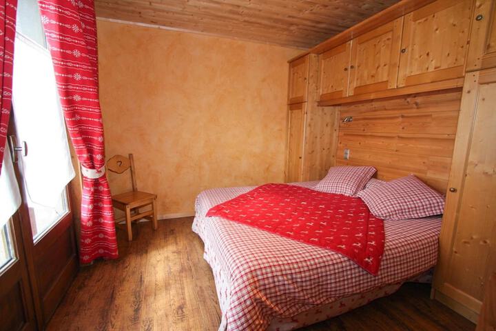 Room 17 of 60
