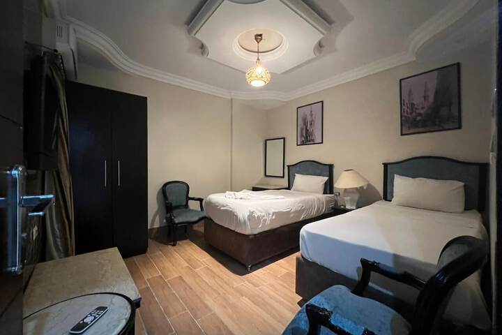 Room 55 of 177