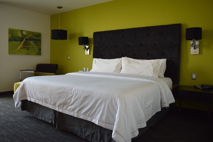 Room 2 of 55