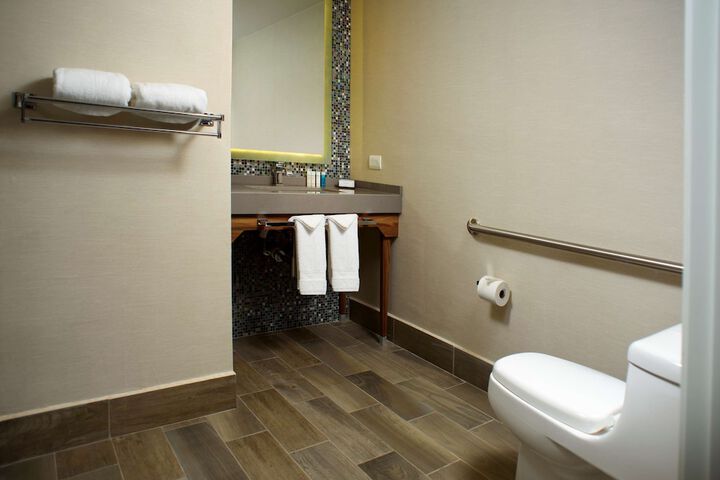 Room 20 of 39