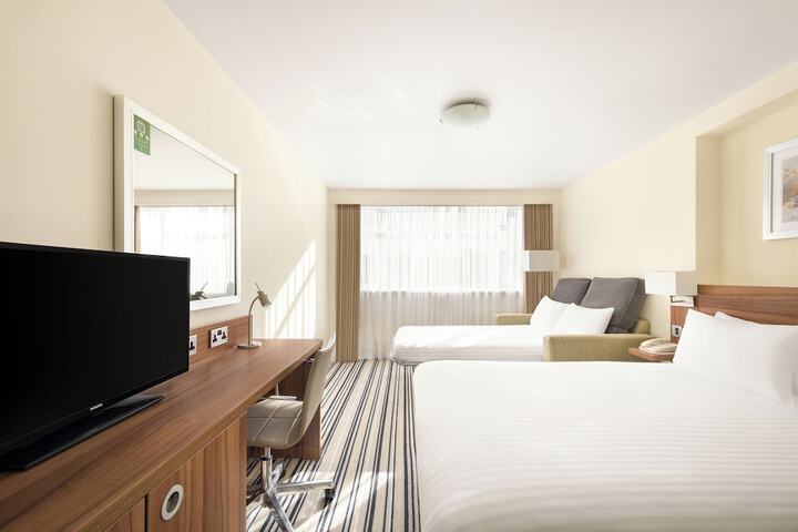 Room 16 of 87