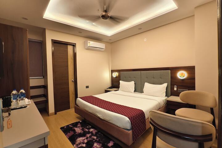 Room 38 of 73