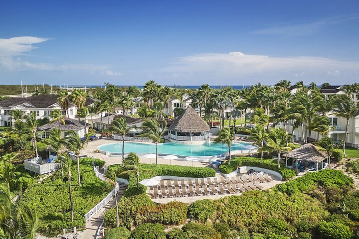 Hotel Pool