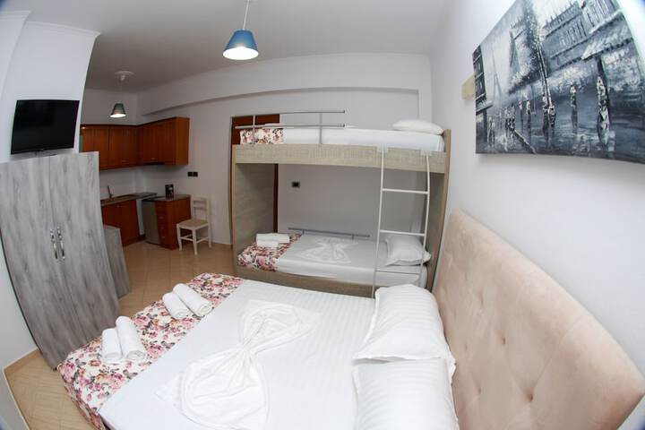 Room 16 of 131
