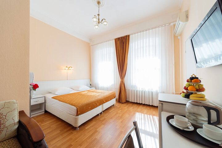 Room 16 of 50