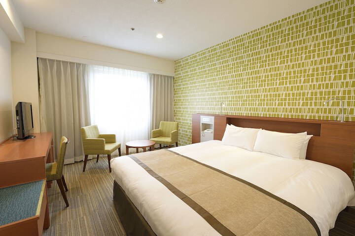 Room 10 of 131