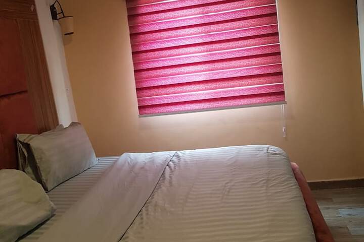 Room 4 of 31