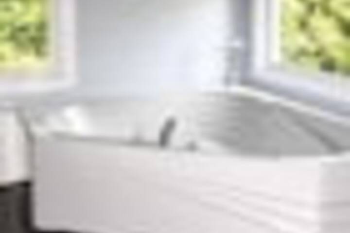 Hot Tub 113 of 174