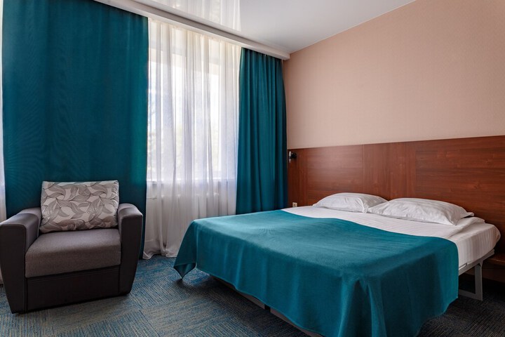 Room 3 of 48