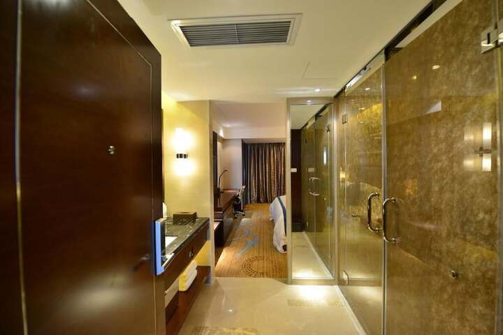 Room 26 of 52