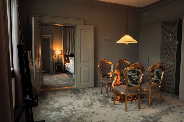 Room 63 of 105