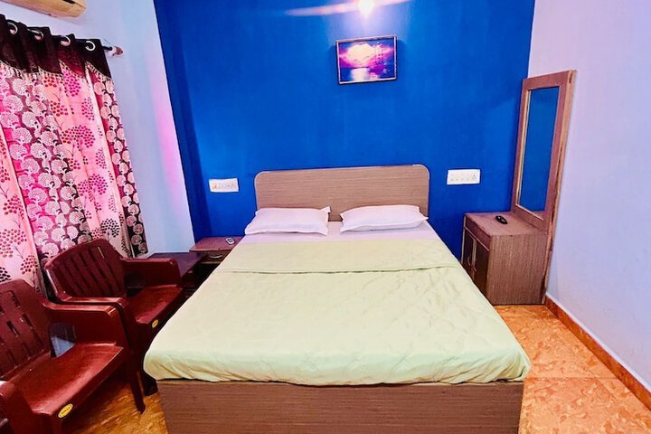 Room 2 of 14