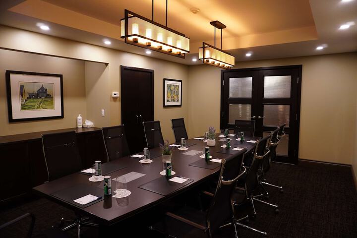 Meeting facility