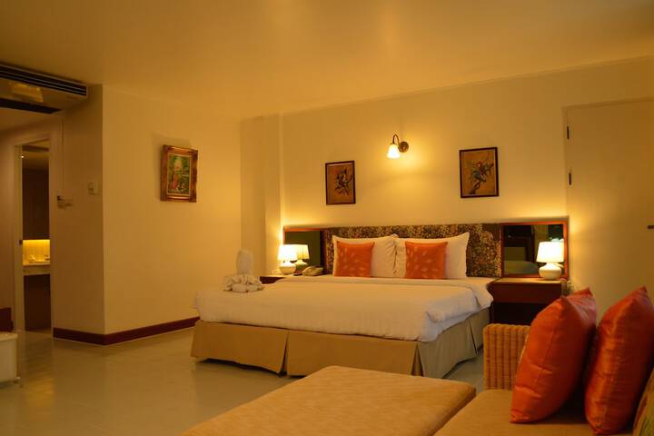 Room 5 of 71