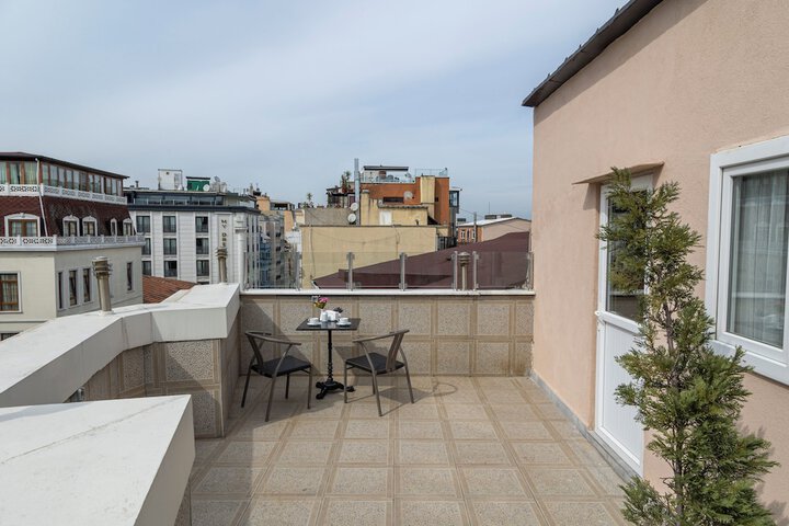 Terrace/Patio 41 of 65