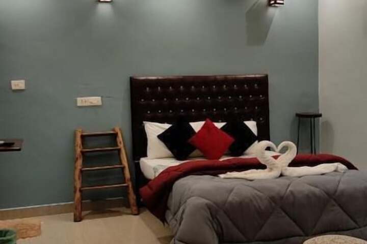 Room 21 of 83