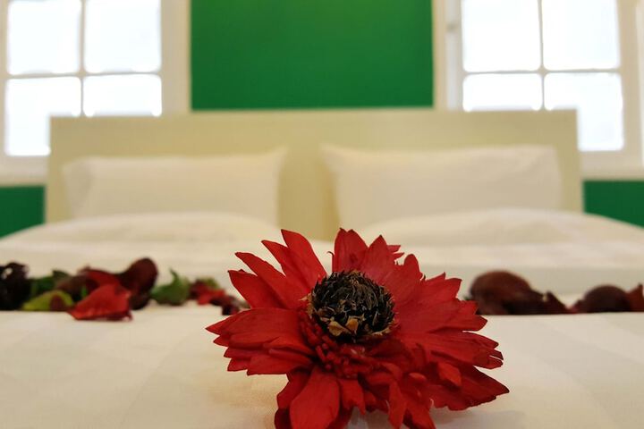 Room 5 of 40