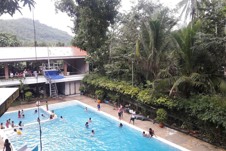 Pool 28 of 37