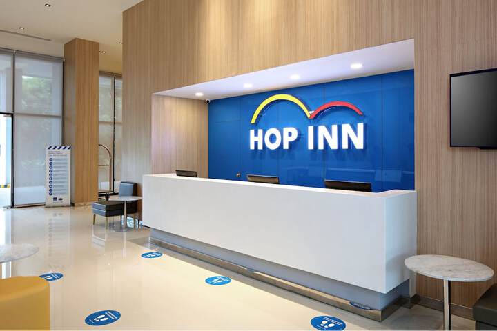 Hotel Interior 4 of 20