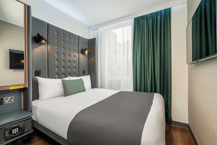 Room 40 of 55