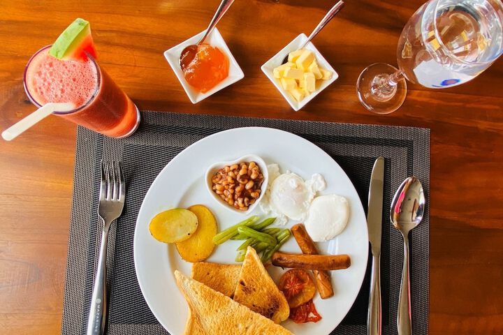 Breakfast/Coffee Service 21 of 25